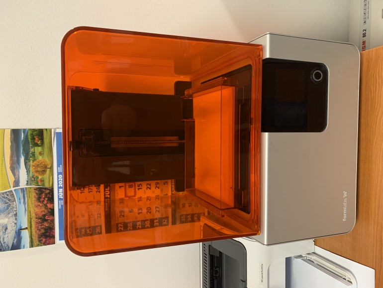 3D tlačiareň Formlab 2. 3D tlačiareň Formlab 2.