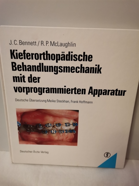 Prodám knihu Kieferorthopadische Behandlungsmechanik