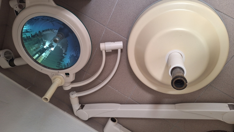 Halogenové světlo pro stomatochirurgii