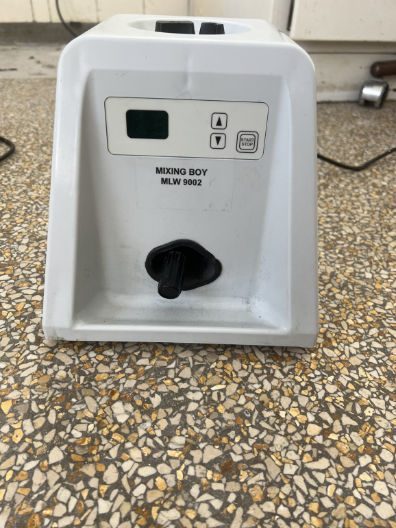 Amalgamátor MLW Mixing Boy 9002 (2 ks) — Brno