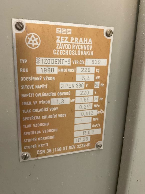 Ivomat Izodent-S ZEZ Praha (1990) — Brno