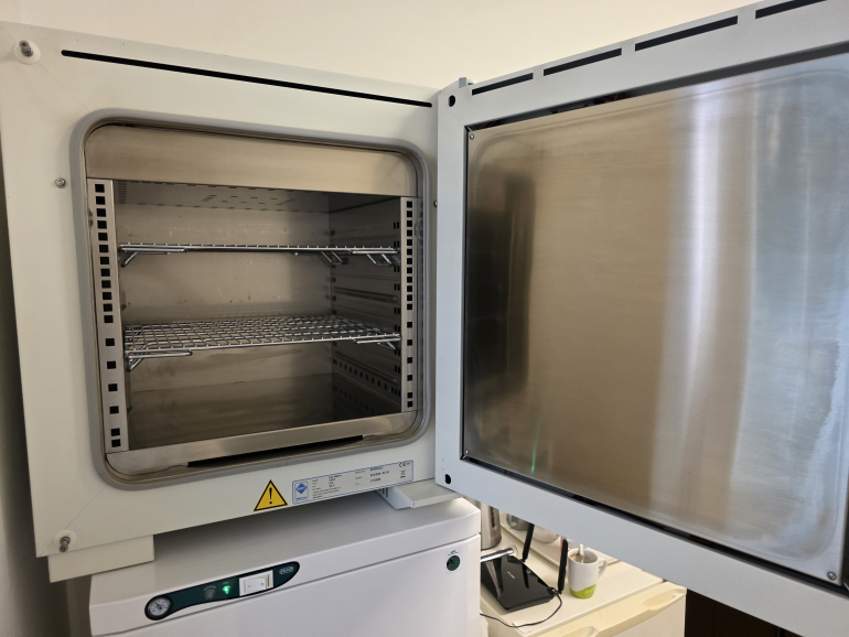 Prodám sterilizátor Stericell 55