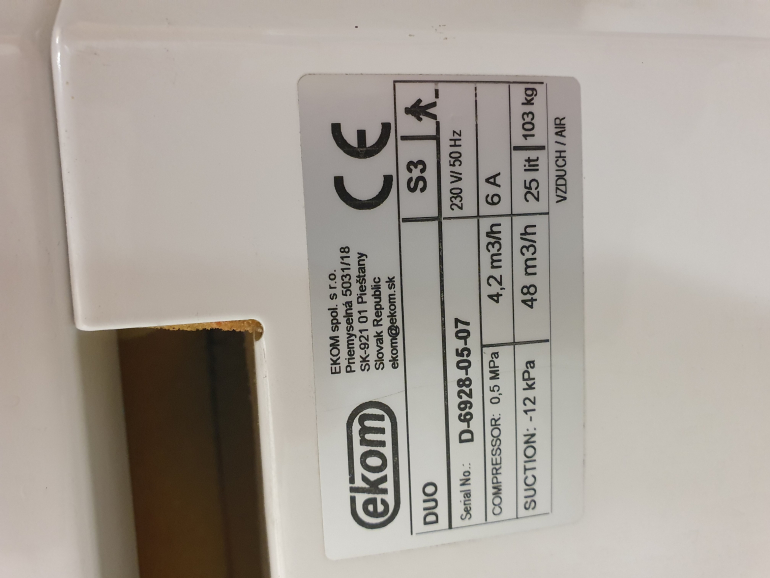 KOMPRESOR EKOM DUO 25L S ODSÁVAČKOU 
