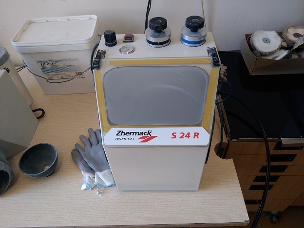 Vybavení laboratoře Vybavení laboratoře