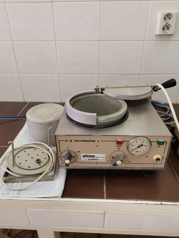 Hydropneumatický polymerátor Hydropneumatický polymerátor