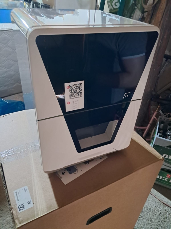 Laboratorní fréza VHF E4 