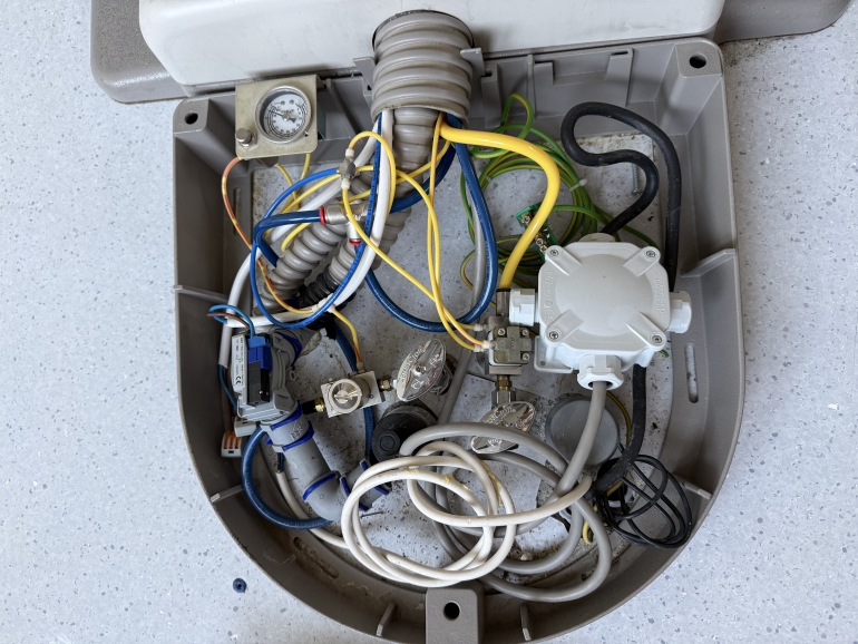 prodám velmi levněA-dec 500