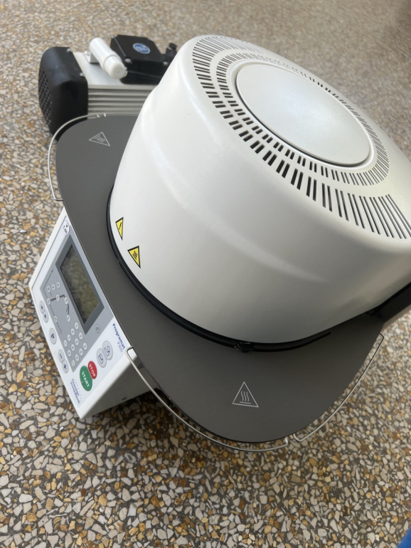 Pec na porcelán Ivoclar Programat P310 (2 ks)