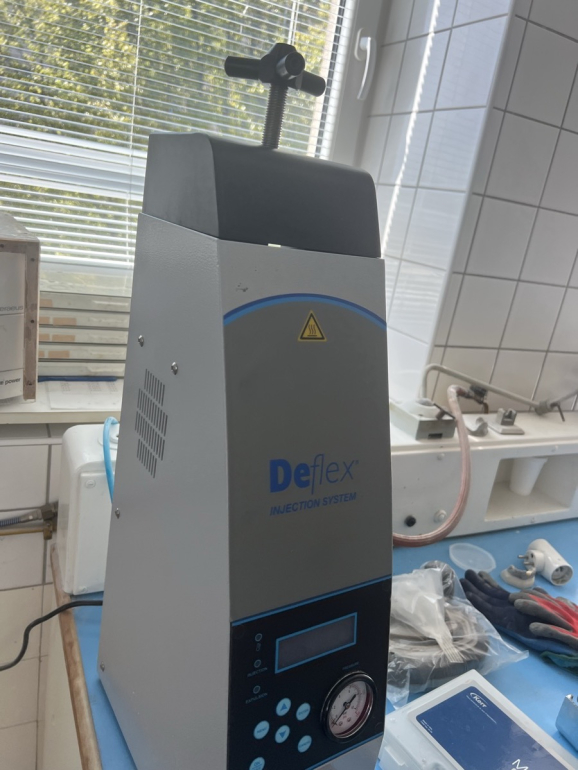 Odlívač protéz Deflex MAD 1300 (2020)