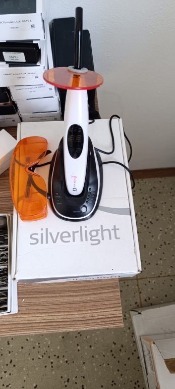 Woodpecker LED polymerační lampa Silverlight
