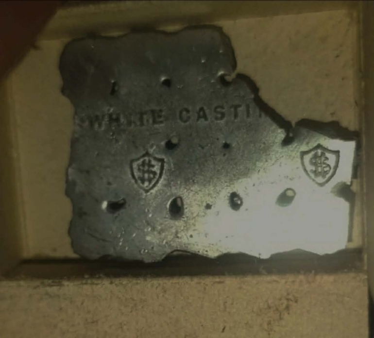 zlatostříbrná slitina sec. 