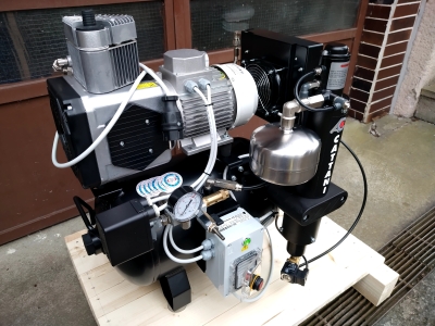 Bezolejový kompresor se sušičkou Cattani AC100