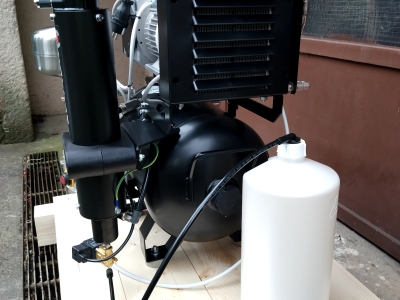 Bezolejový kompresor se sušičkou Cattani AC100