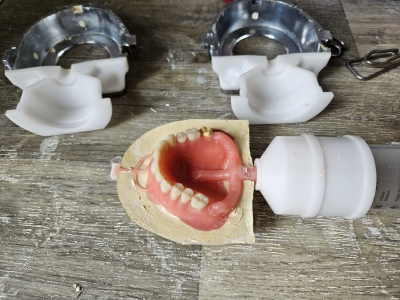 IvoBase Injector od Ivoclar