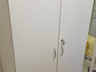 Prodáme ordinační nábytek