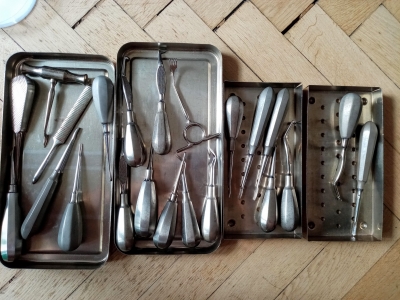 Prodej drobných přístrojů a nástrojů