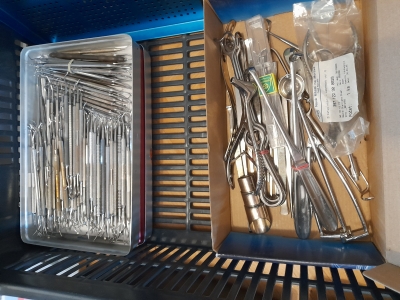 Prodej drobných přístrojů a nástrojů