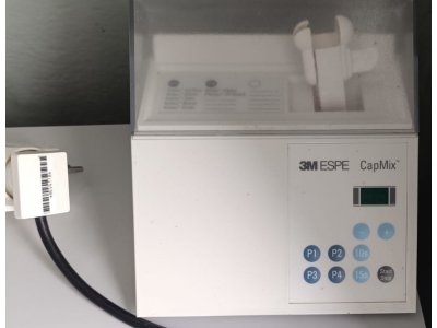 Třepačky SDS Kerr 4000, Silver Mix a 3M ESPE
