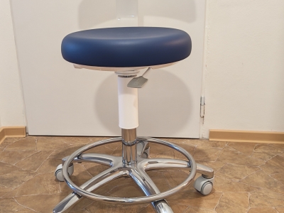 Stolička Castellini