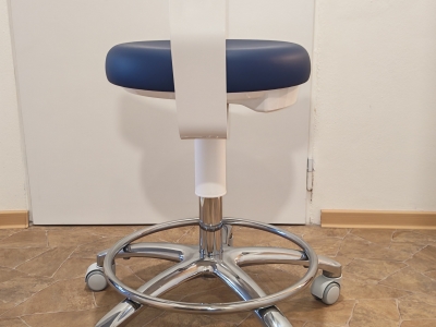 Stolička Castellini