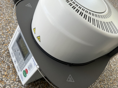 Pec na porcelán Ivoclar Programat P310 (2 ks)