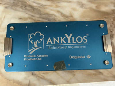 Prodám implantační a protetickou sadu Ankylos