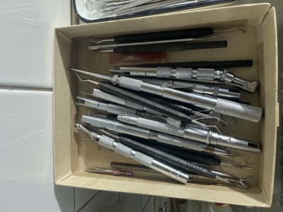 Nástroje a otiskovací lžíce