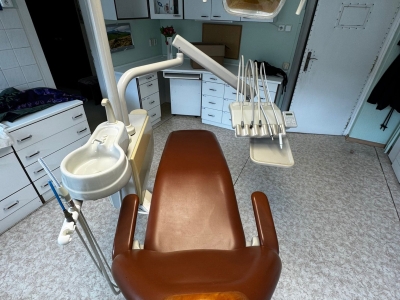 Zubařské křeslo Adec z&nbsp;USA